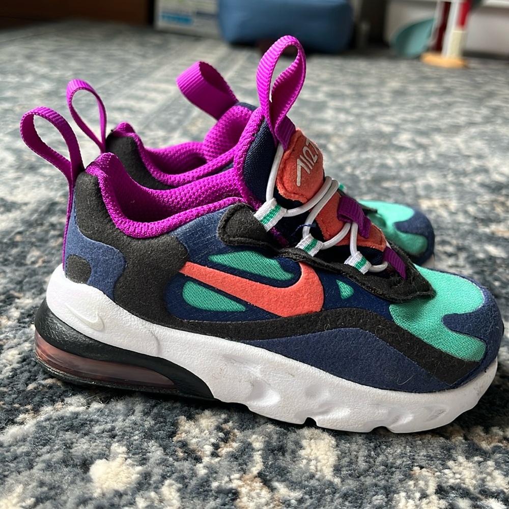 Nike Air Max 270 RT